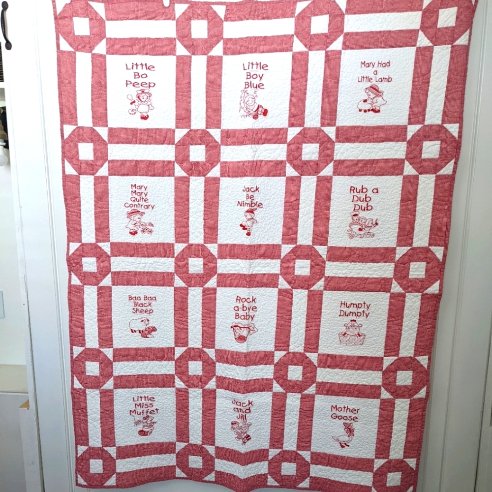 *NEW* Handmade Children's Quilt